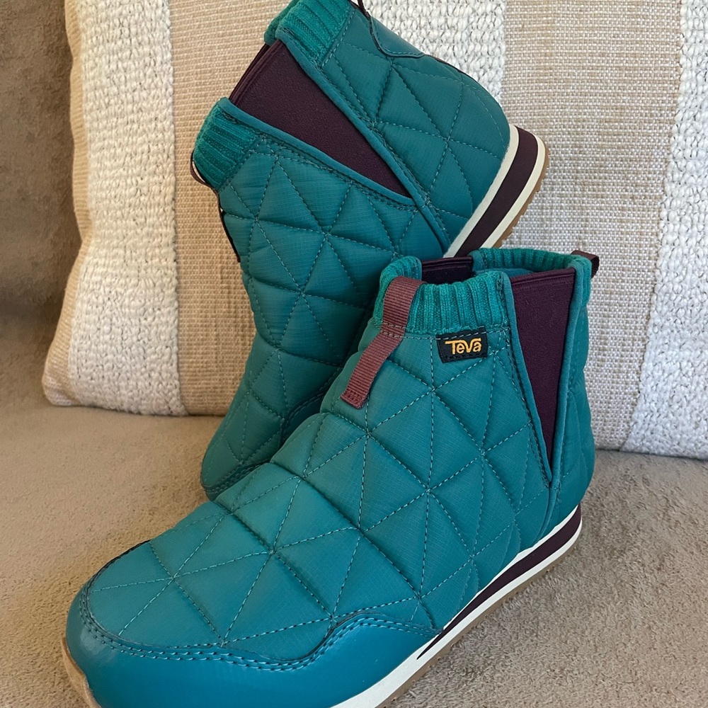 Teva Turquoise Quilted Ankle Boots - Picture 2 of 6